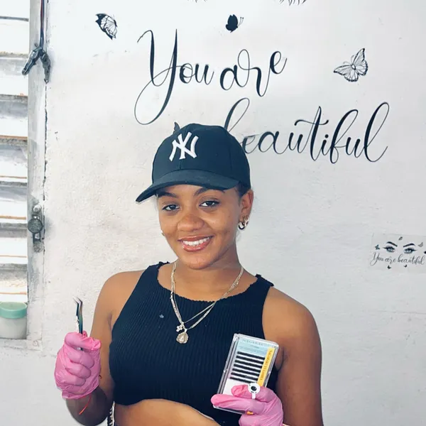 Lashista profesional | Realzo tu belleza natural 👁️🫧🌸
Artista de cejas  y pestañas 🩷