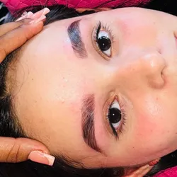 Laminado de cejas + Tinte 