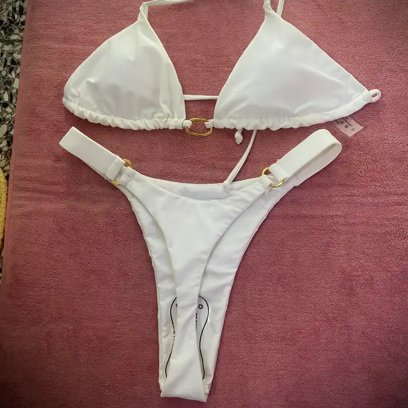 biquinis blancos