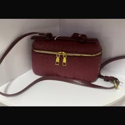 cartera rojo vino