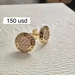 Aretes clásicos Pandora de oro 10 kilates