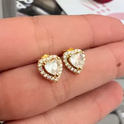 Aretes corazón dorado