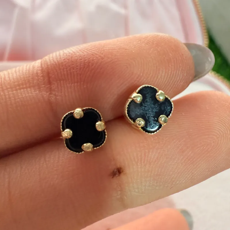 Aretes van Cleef negros oro 10 k 