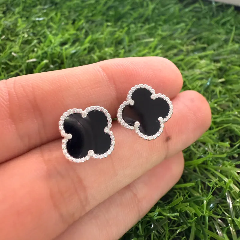 Aretes van Cleef negros 