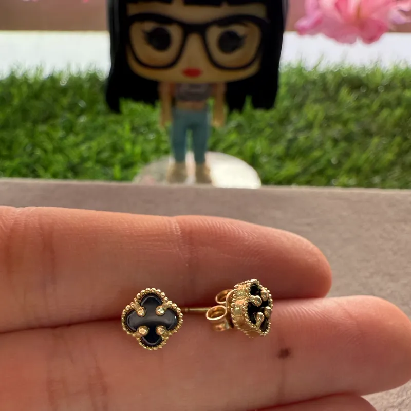 Aretes van Cleef oro 10 k 