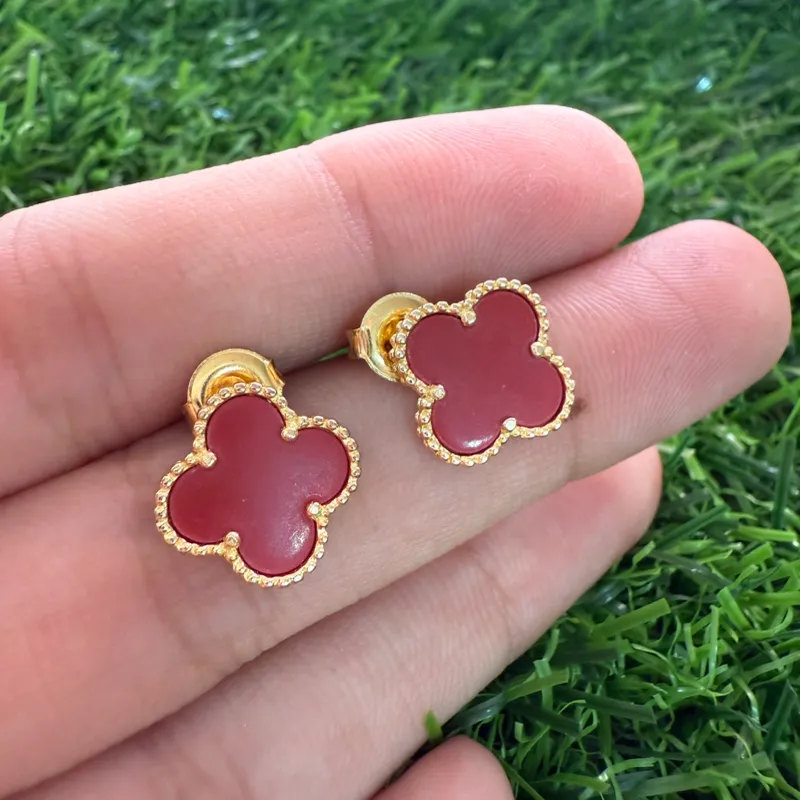 Aretes van Cleef rojos de plata con baño de oro