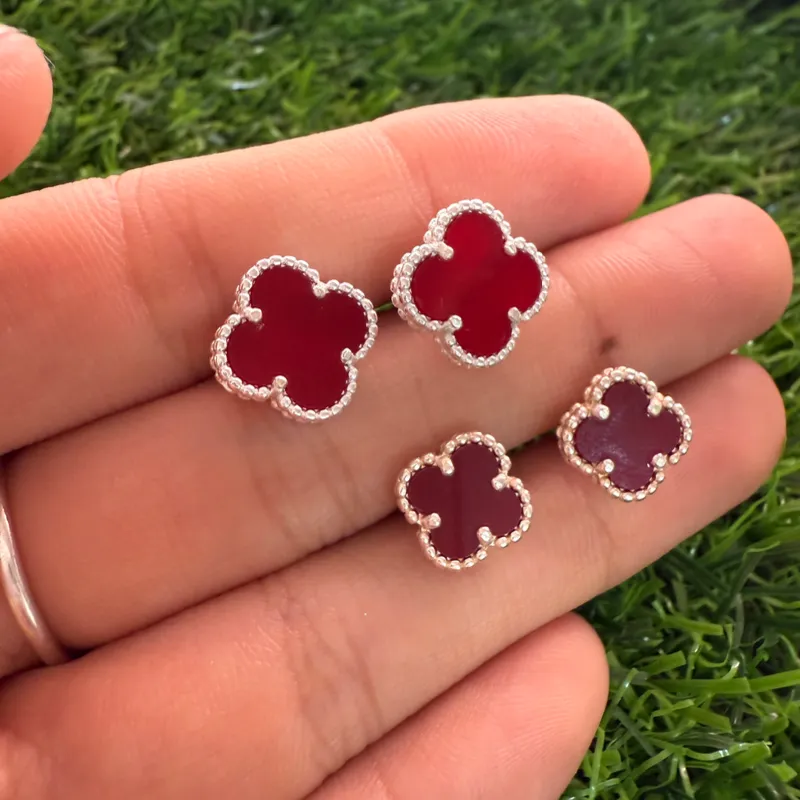 Aretes van Cleef rojos 