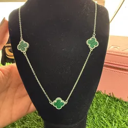 Cadena van Cleef de 3 flores verdes 