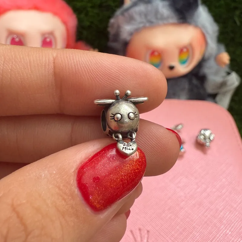 Charm abejita 🐝