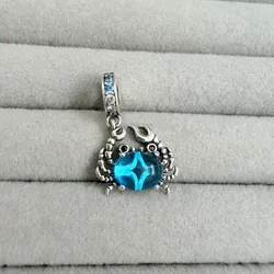 Charm Cangrejo piedra azul