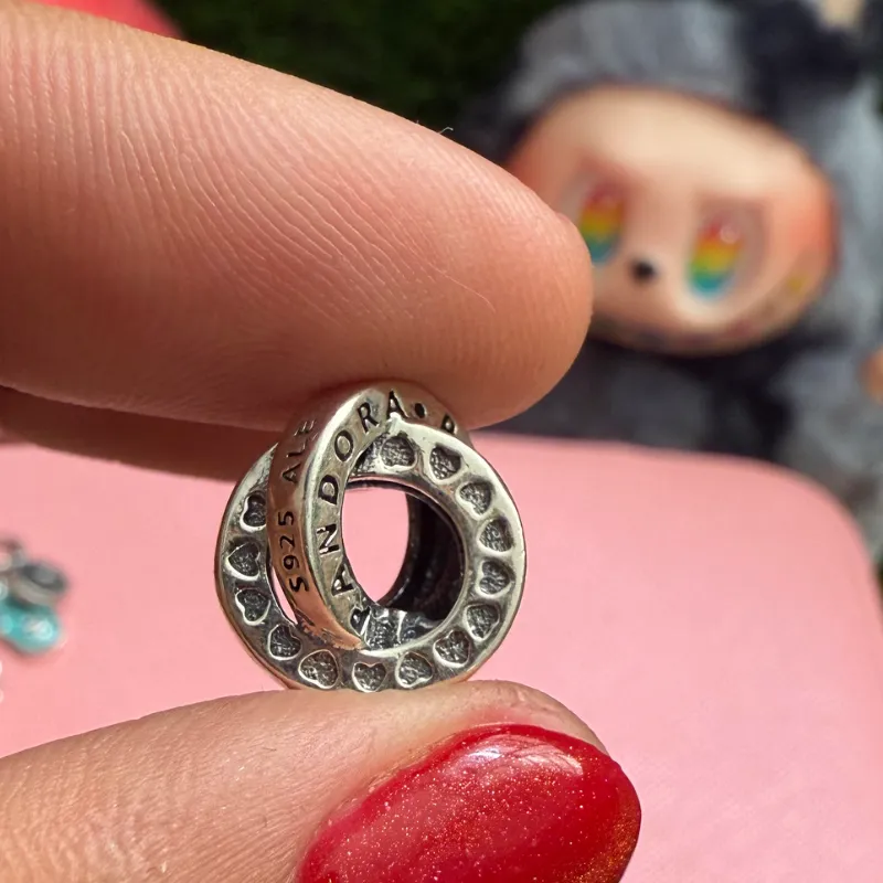 Charm nudo Pandora 