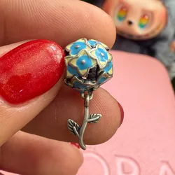Charm ramo de flores azules 🪻