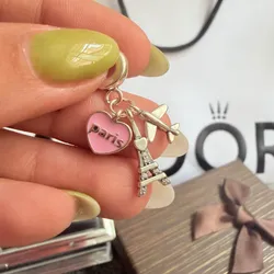 Charm viaje corazón rosado Paris