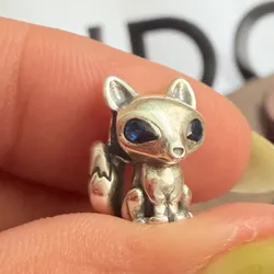 Charm zorro 🦊 ojos azules