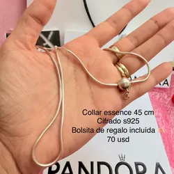 Collar essence cierre love