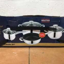 Juego de cazuelas para fogón de inducción