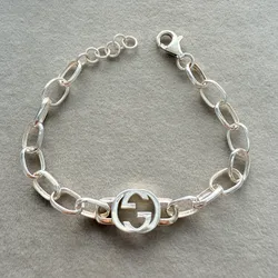 Manilla Gucci de plata 