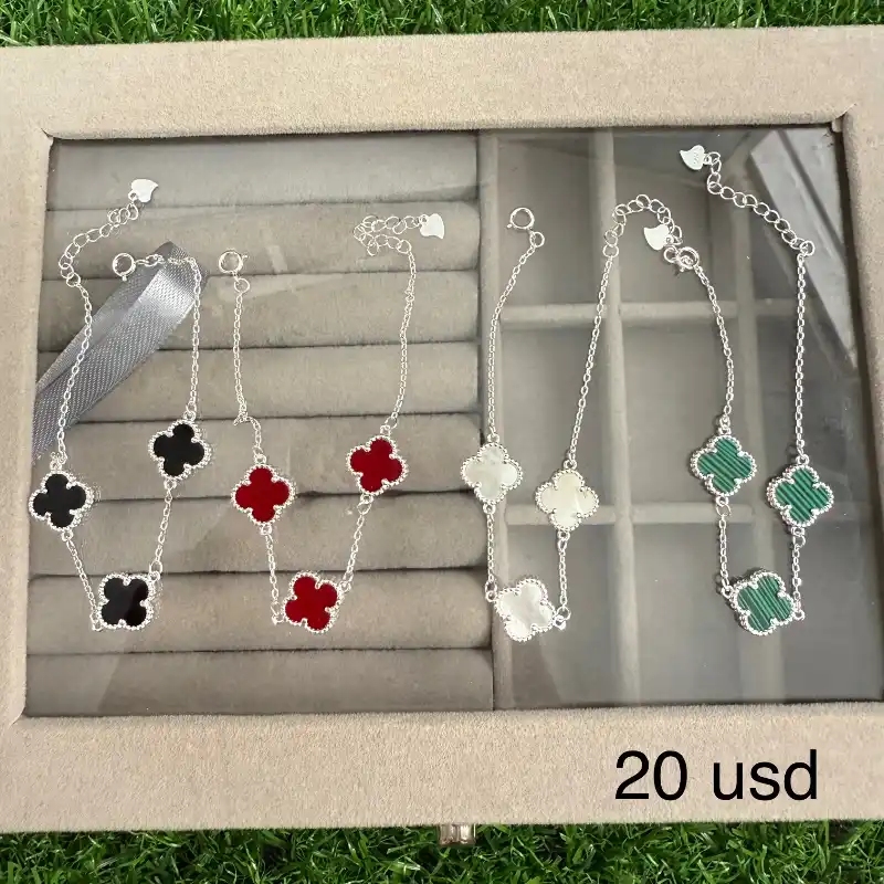 Manilla Van Cleef & Arpels 3 flores 