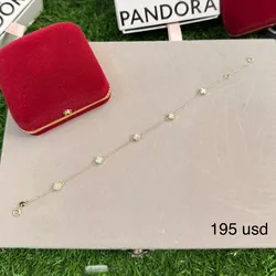 Manilla van Cleef blanca de 5 flores