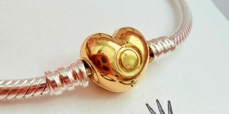 *PANDORA FLEXIBLE ORIGINAL 100 %* Cierre Corazón Clásico cubierto en oro 14 kilates