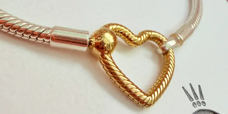 *PANDORA FLEXIBLE ORIGINAL 100 %*  Cierre Corazón Serpiente cubierto en oro 14 kilates