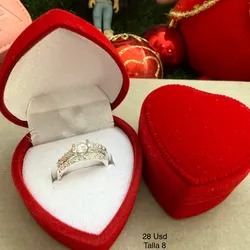 Pareja de anillos de compromiso talla 8