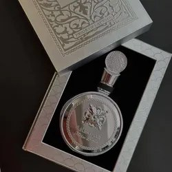 Perfume pride of lattafa plateado