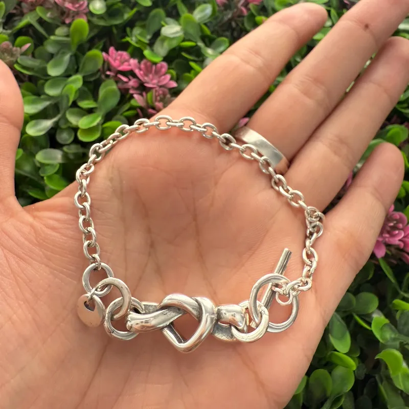 Pulsera Pandora corazón anudado 
