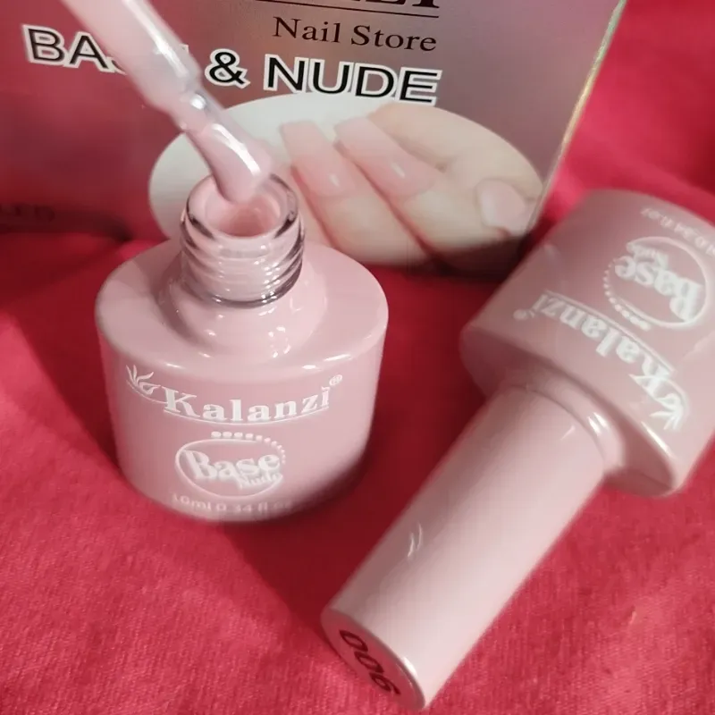 Base Nude