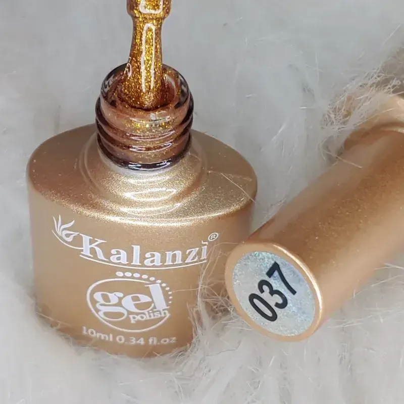 Esmalte dorado intenso 