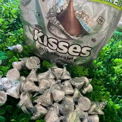 Kisses 