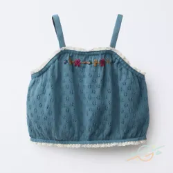 Blusa azul bordada ZARA