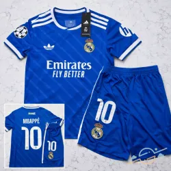 Equipación del Real Madrid azul (Mbappé)