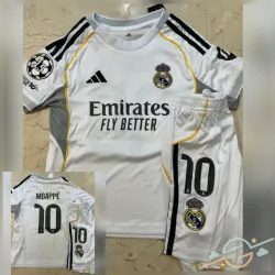 Equipación del Real Madrid blanca (Mbappé)
