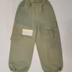 Pantalón verde ZARA 
