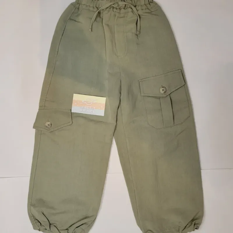 Pantalón verde ZARA 