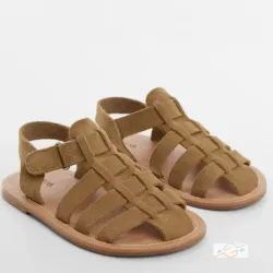 Sandalia marrón MANGO 