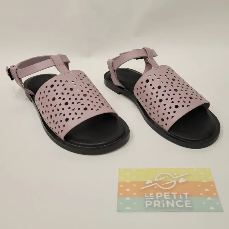 Sandalia morada ZARA 