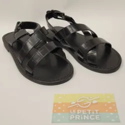 Sandalia negra MANGO 