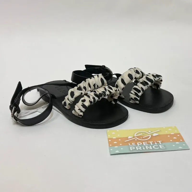 Sandalias negras MANGO