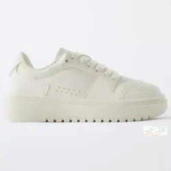 Tenis beige ZARA 