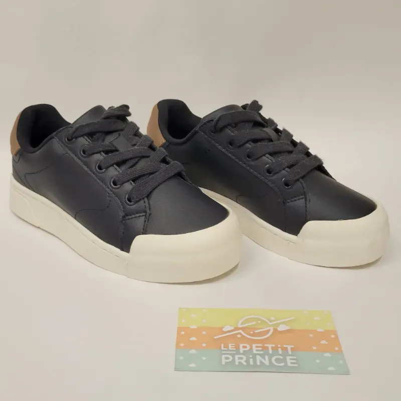Tenis negro ZARA 