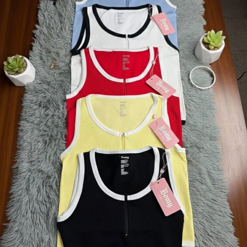 Blusas estilo camiseta.