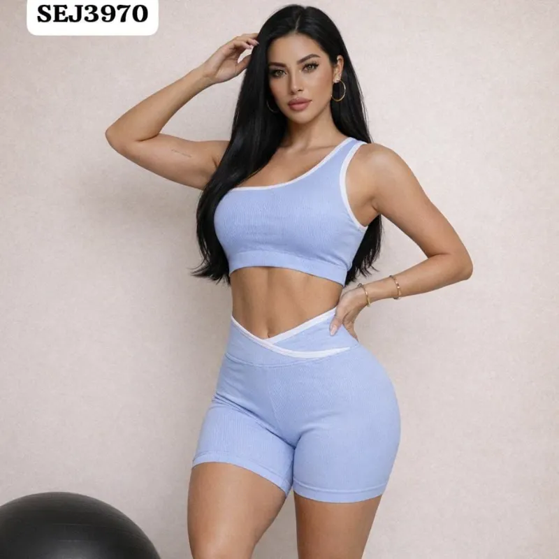 Juegos d mujer d licra con blusas corta d una manga a la moda.