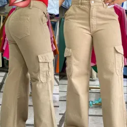 Pantalones de mujer elastizado con bolsillos laterales 