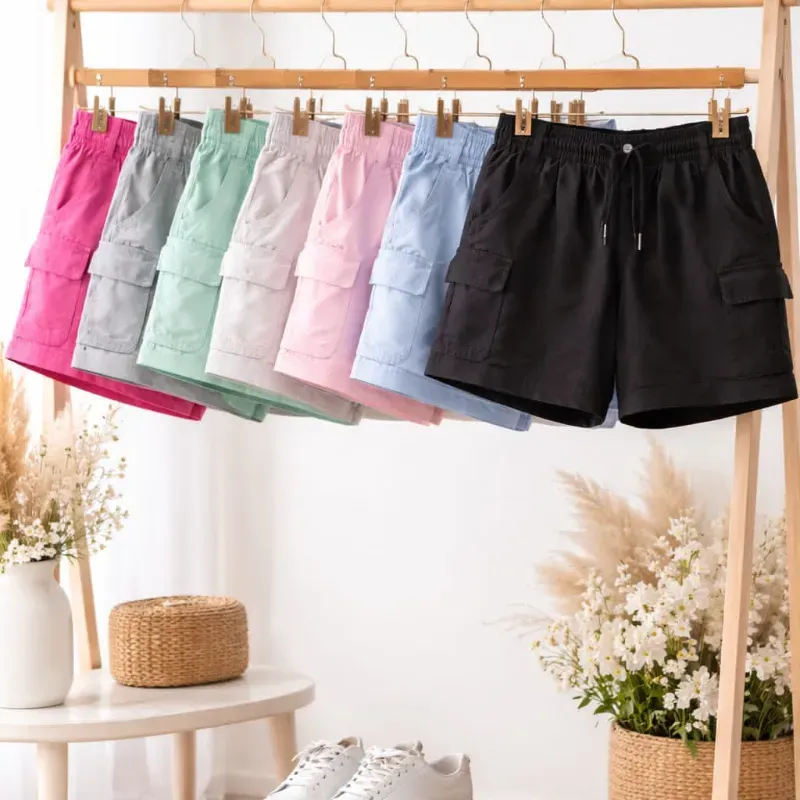 Short cargo de felpa.