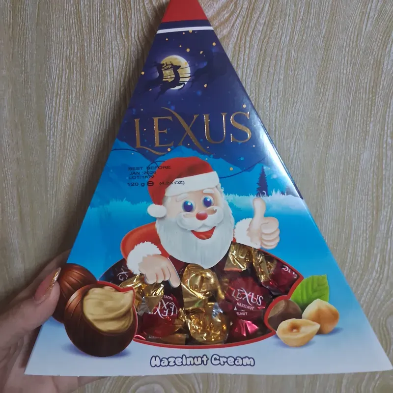 Caja de bombón Lexus