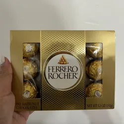 Caja de bombones Ferrero Rocher
