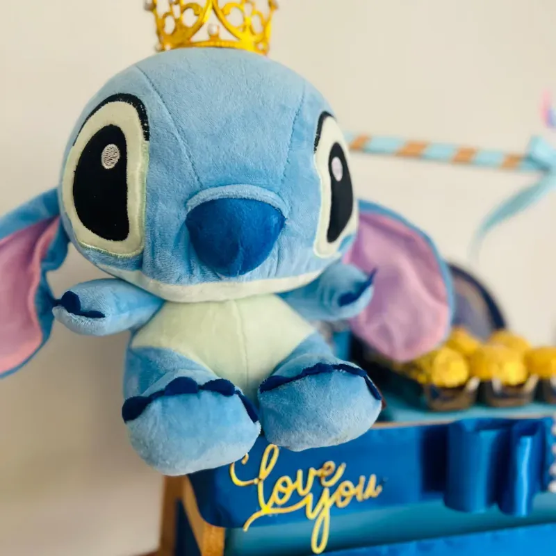 Caja de regalo con Stitch 