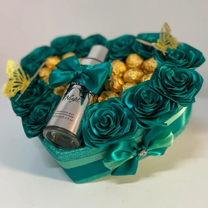 Caja de regalo en forma de 💚 en verde